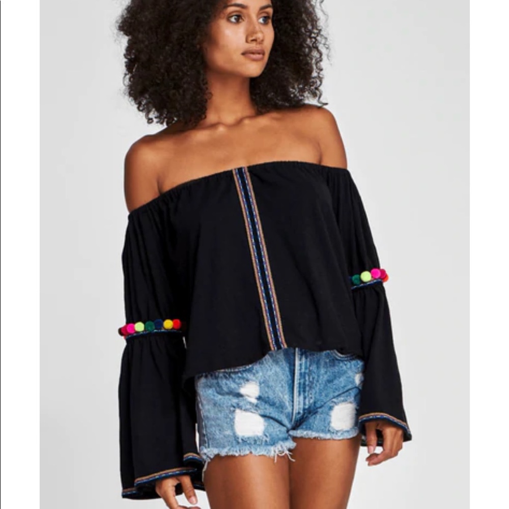 Pitusa Pom Pom Top